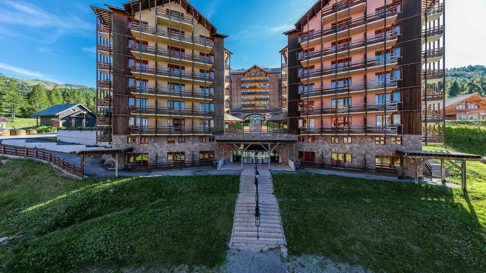 Apartment Residence Castor & Pollux Risoul